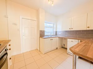 Photo 8- click for photo gallery